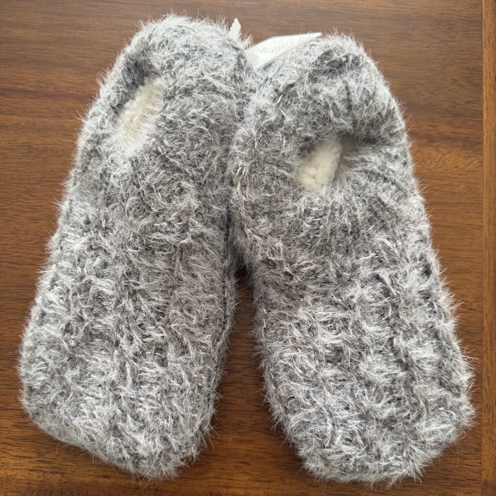 Fuzzy Slippers by Lemon S/M (Shoe Size 5-7) NWT